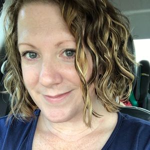 Meet your Posher, Rebecca